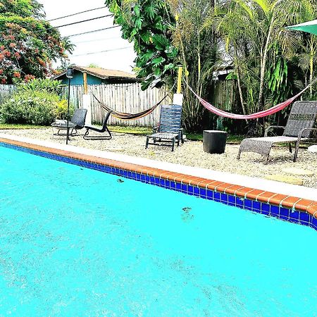 Pool House Resort Heated Swimming Pool Family Getaway Cutler Bay Exterior photo