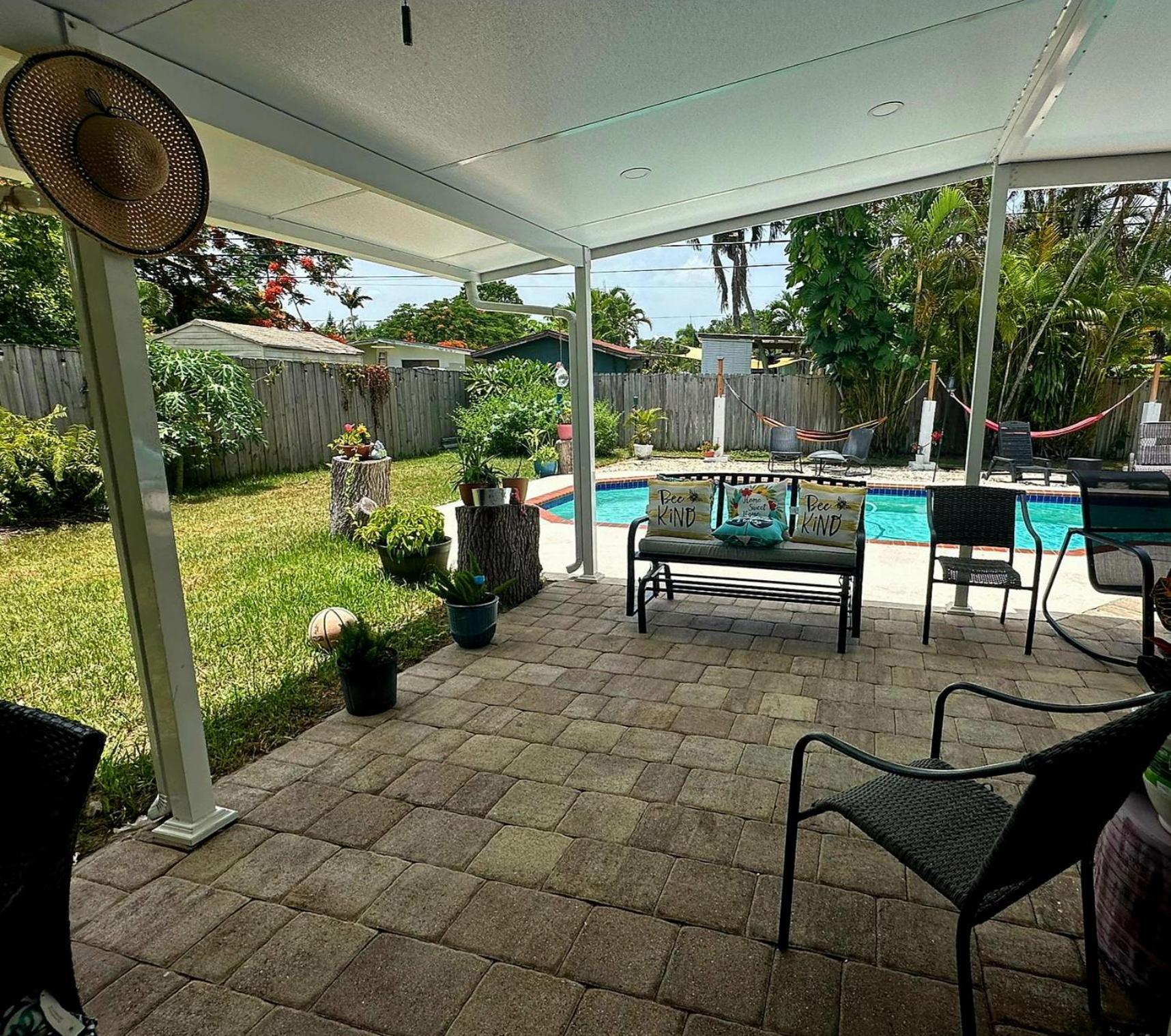 Pool House Resort Heated Swimming Pool Family Getaway Cutler Bay Exterior photo