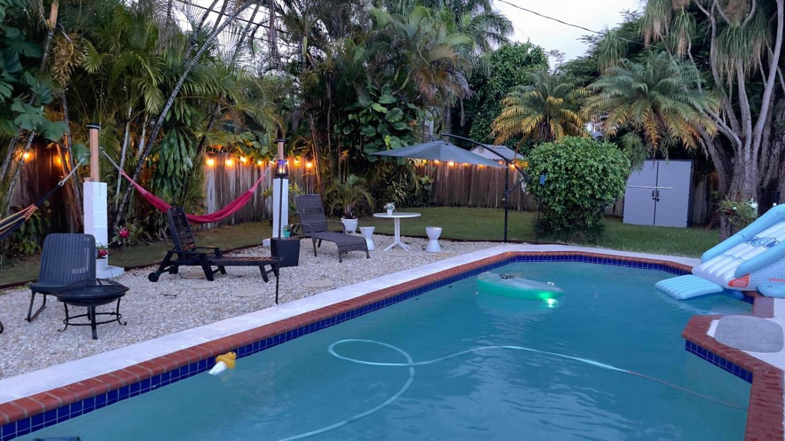 Pool House Resort Heated Swimming Pool Family Getaway Cutler Bay Exterior photo